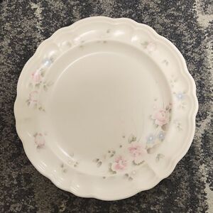 Pfaltzgraff Tea Rose 10.5" Dinner Plate Vintage